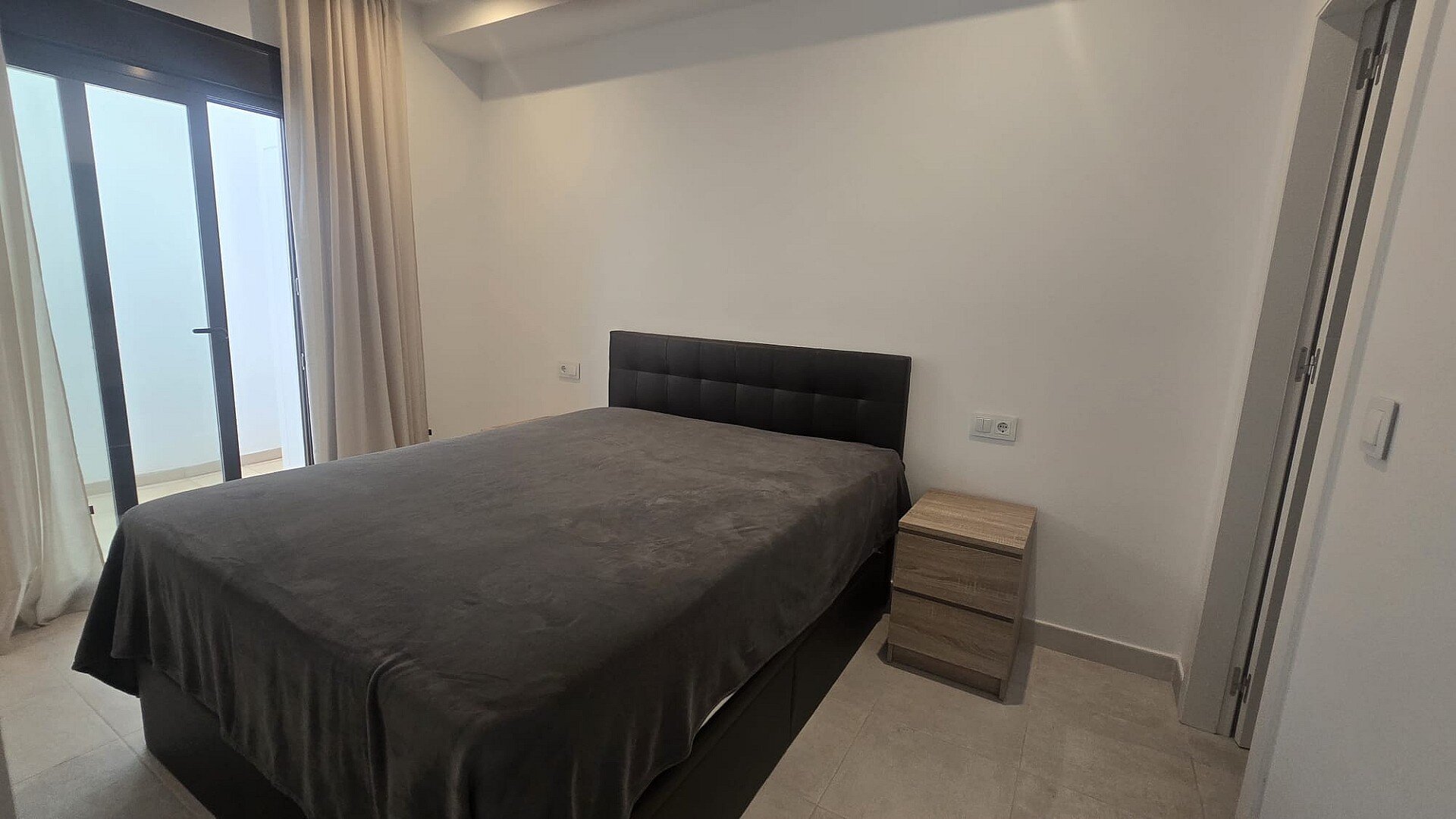2-Bedroom Penthouse in Pilar de la Horadada - Image 12