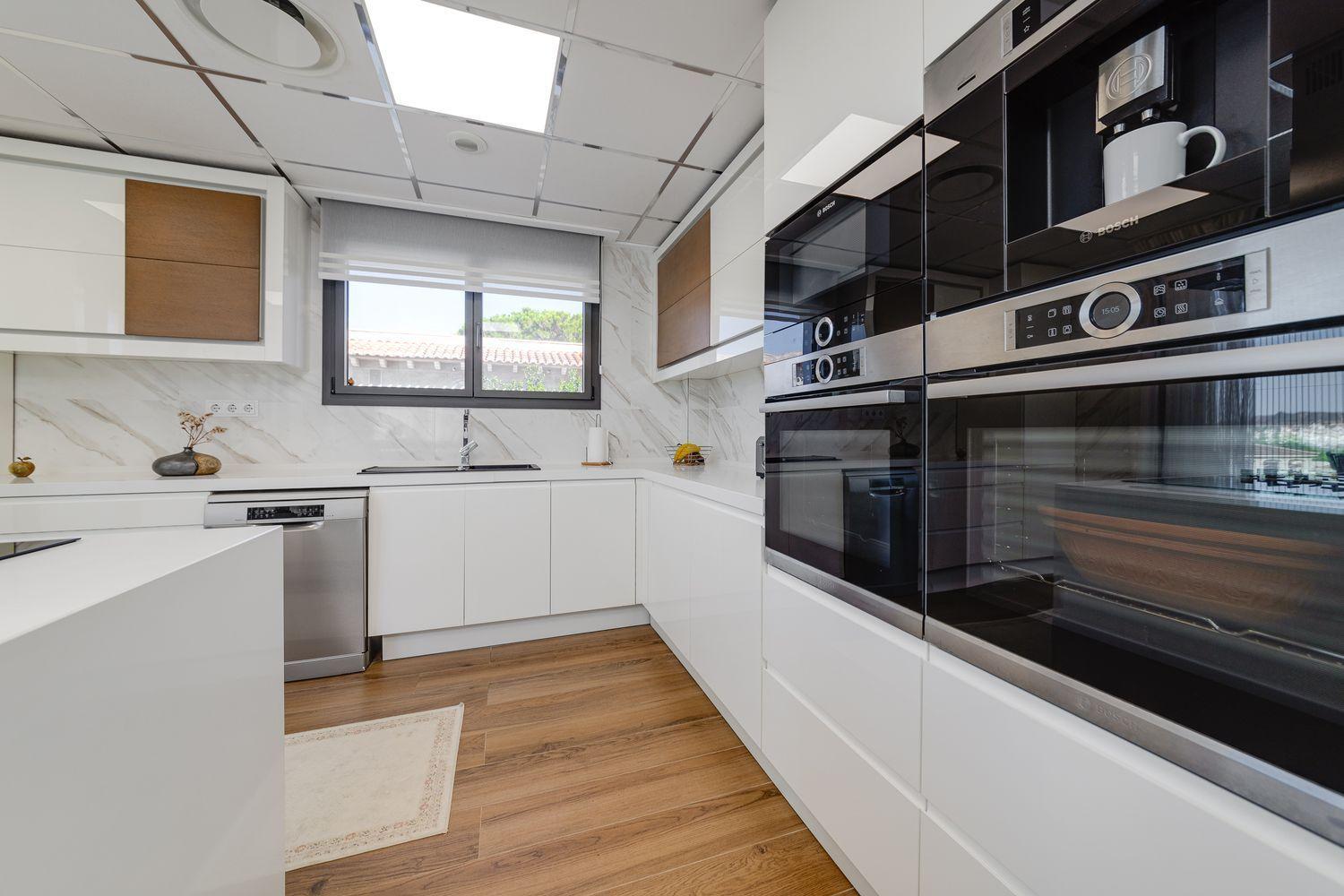 3-Bedroom Villa in Torrevieja - Image 14