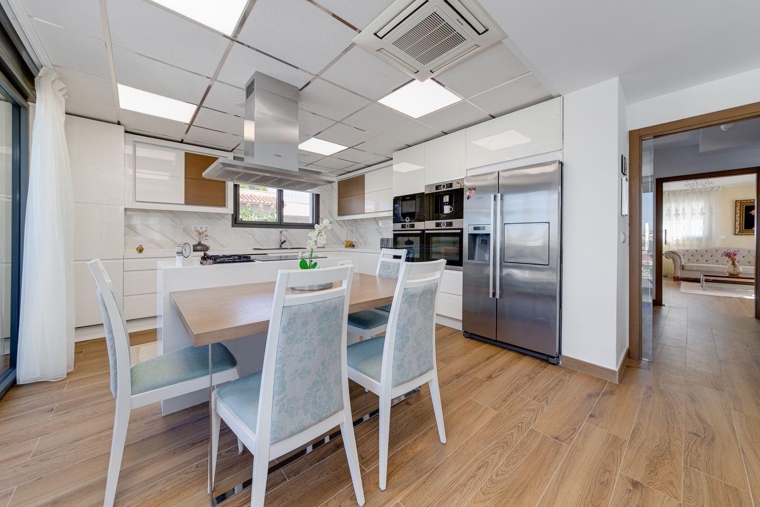 3-Bedroom Villa in Torrevieja - Image 15