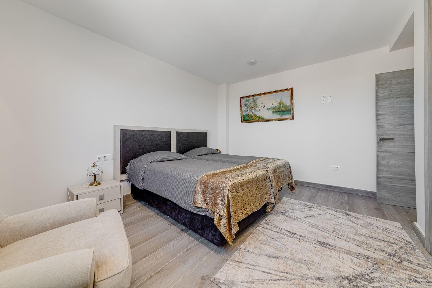 3-Bedroom Villa in Torrevieja - Image 18