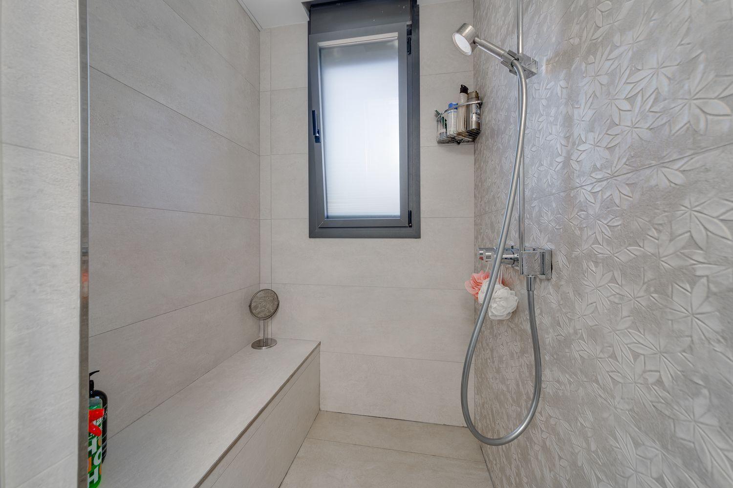 3-Bedroom Villa in Torrevieja - Image 24