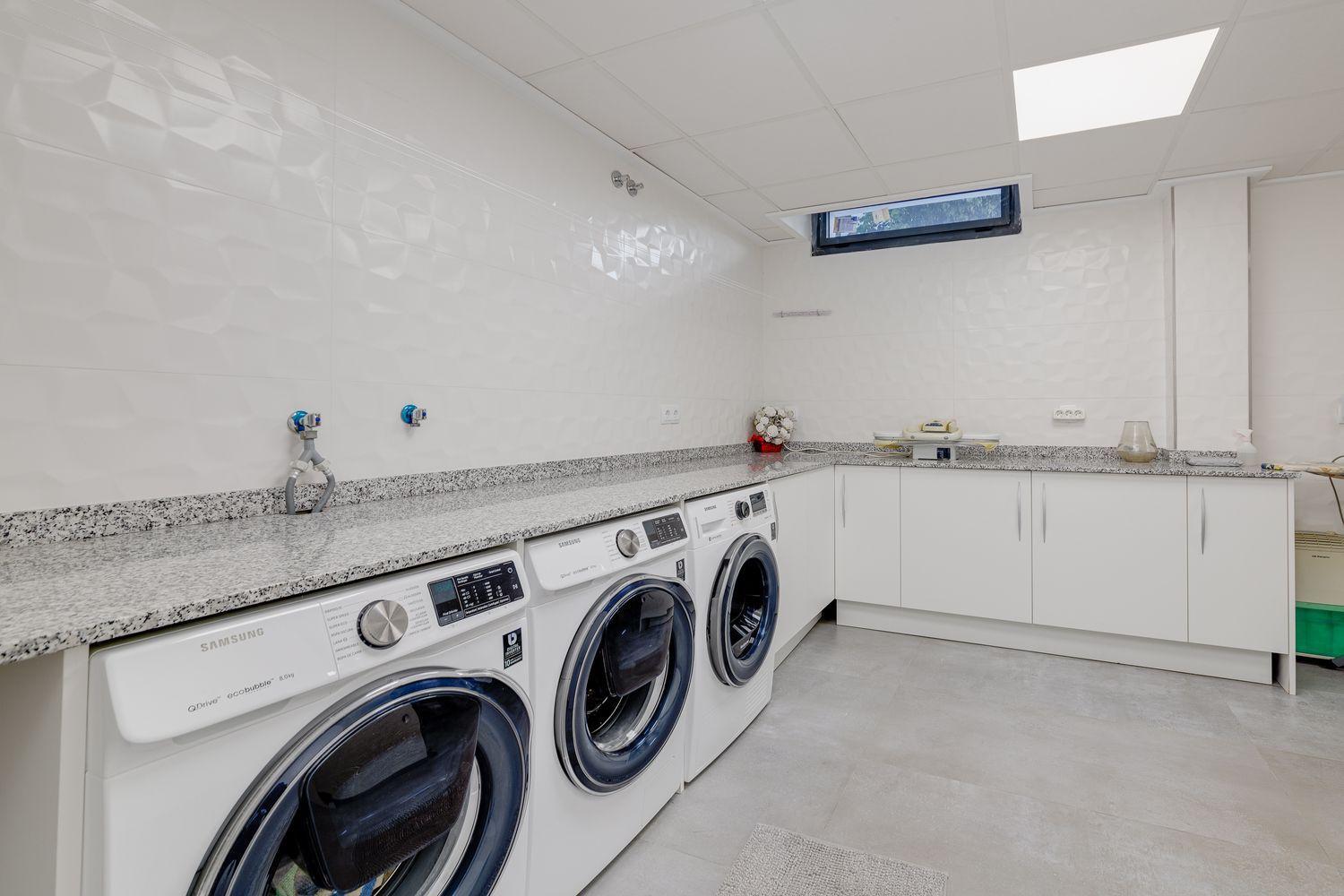 3-Bedroom Villa in Torrevieja - Image 31