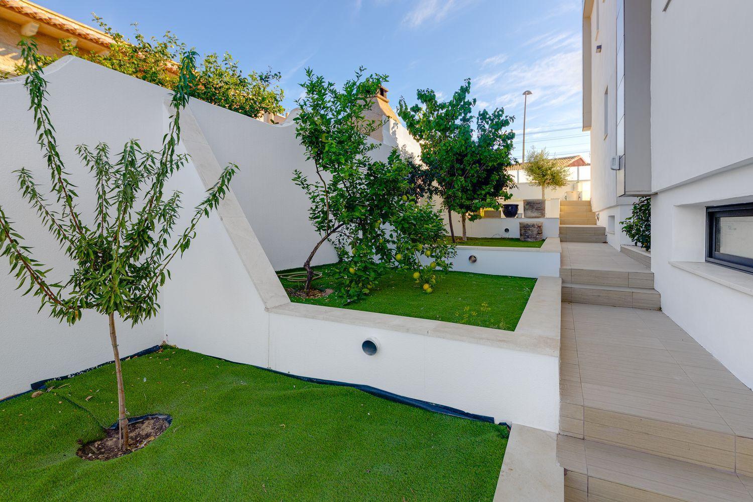 3-Bedroom Villa in Torrevieja - Image 34