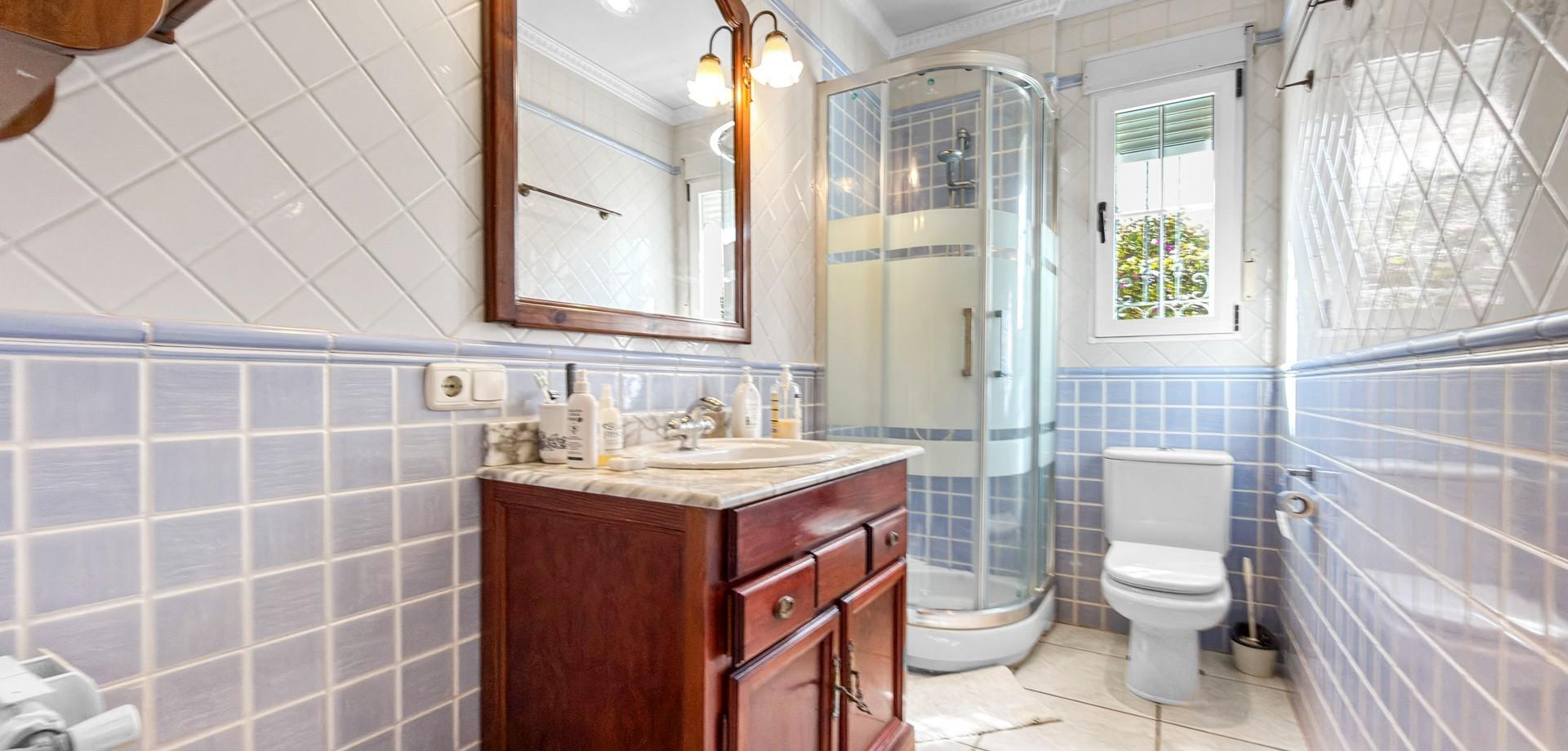 5-Bedroom Villa in Torre la Mata, Torrevieja - Image 30