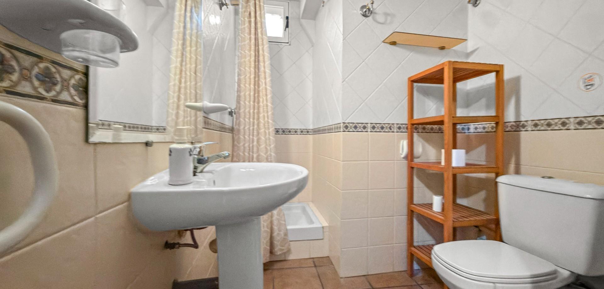 5-Bedroom Villa in Torre la Mata, Torrevieja - Image 48