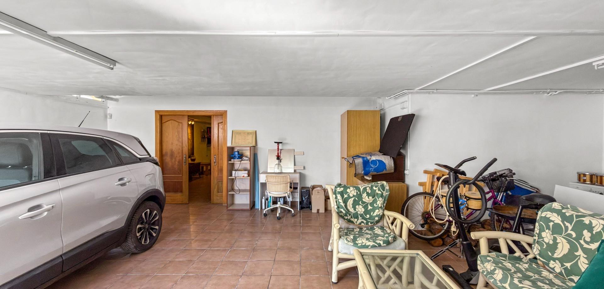 5-Bedroom Villa in Torre la Mata, Torrevieja - Image 50