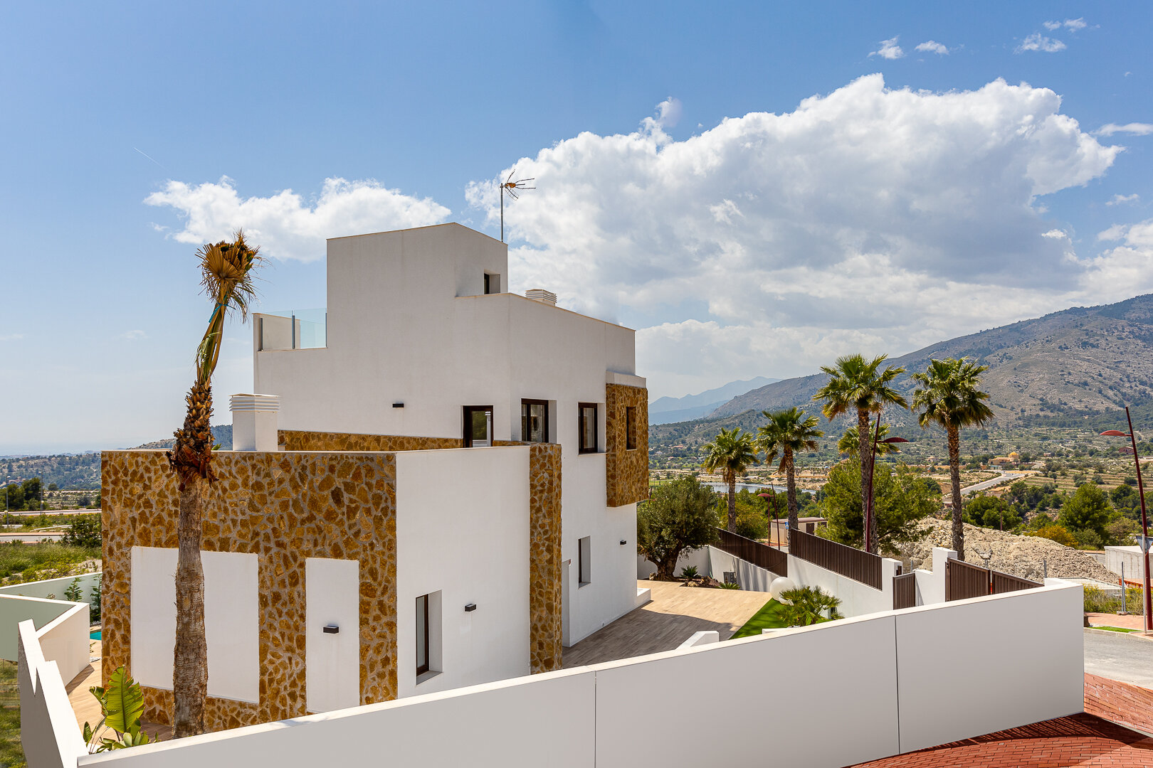 4-Bedroom Detached House in Finestrat - Image 23