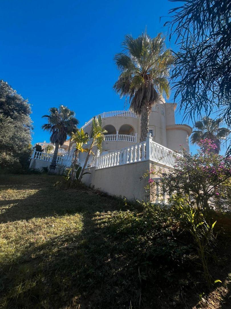 7-Bedroom Villa in La Marquesa, Rojales - Image 38