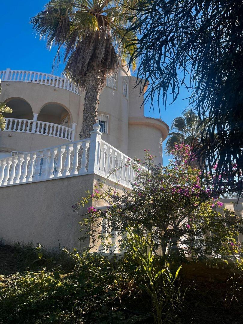 7-Bedroom Villa in La Marquesa, Rojales - Image 43