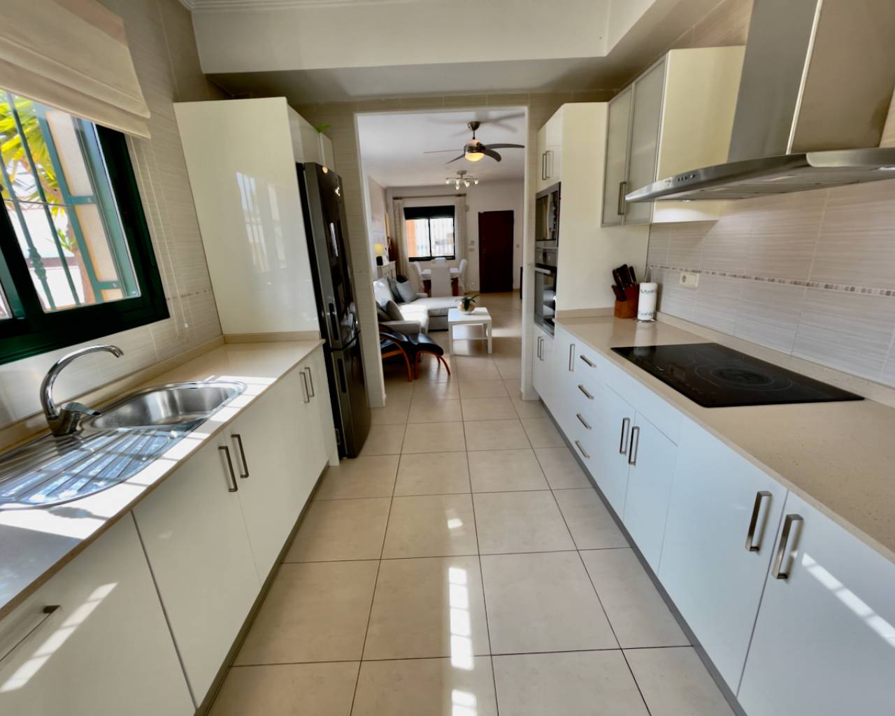 4-Bedroom Villa in Rojales - Image 14