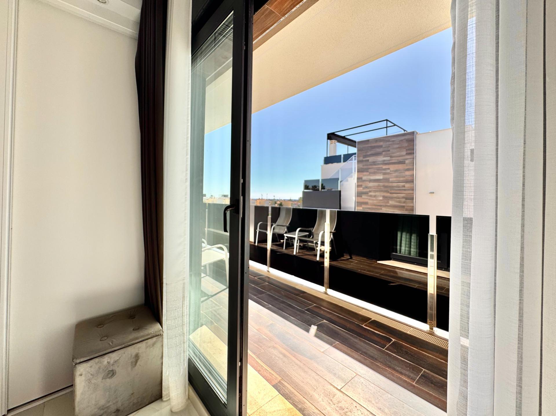 Villa met 4 Slaapkamers in Lomas de Cabo Roig, Orihuela Costa - Image 22