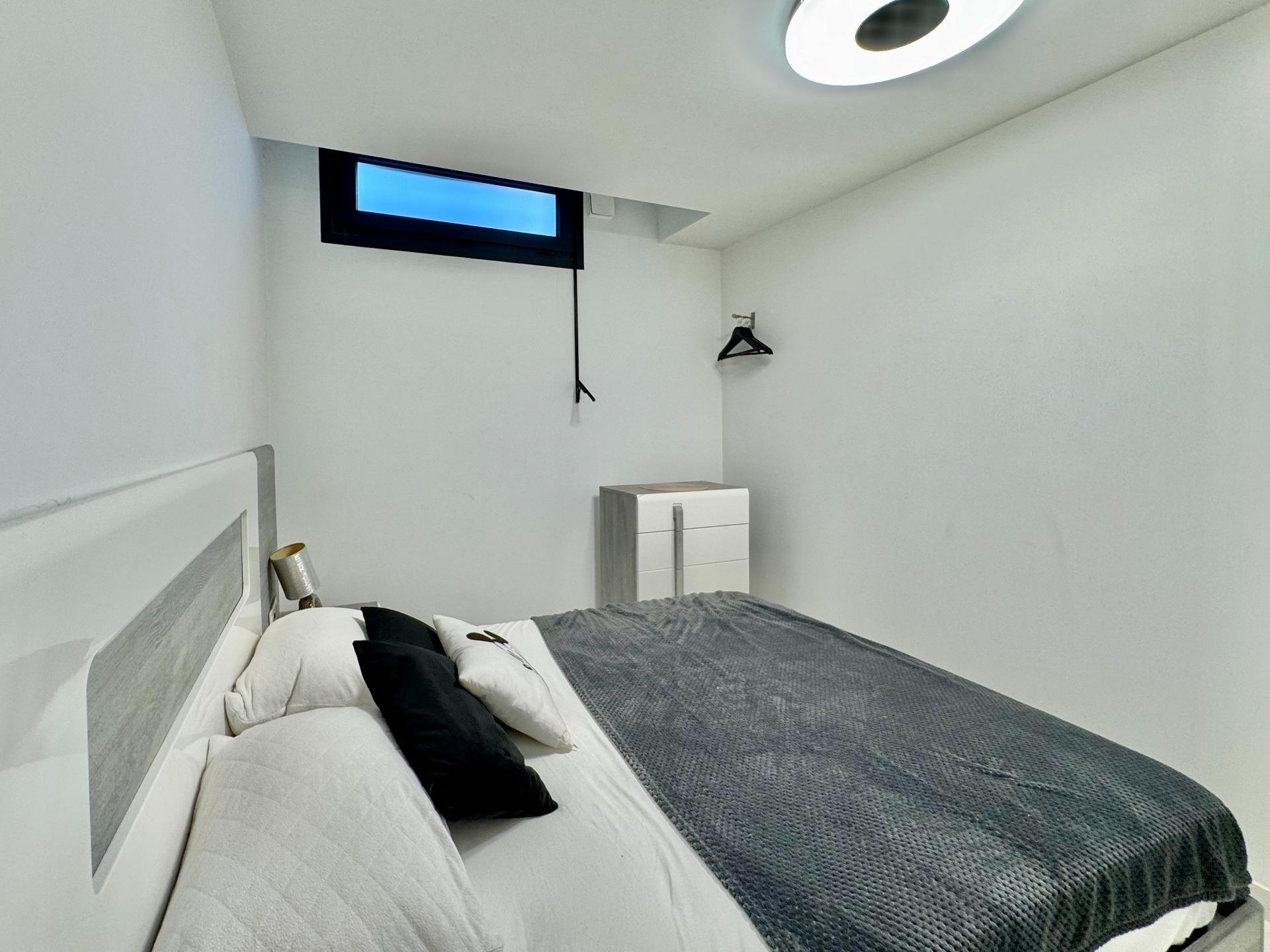 Villa met 4 Slaapkamers in Lomas de Cabo Roig, Orihuela Costa - Image 38