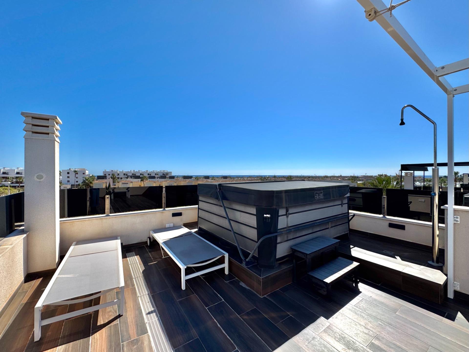 Villa met 4 Slaapkamers in Lomas de Cabo Roig, Orihuela Costa - Image 40