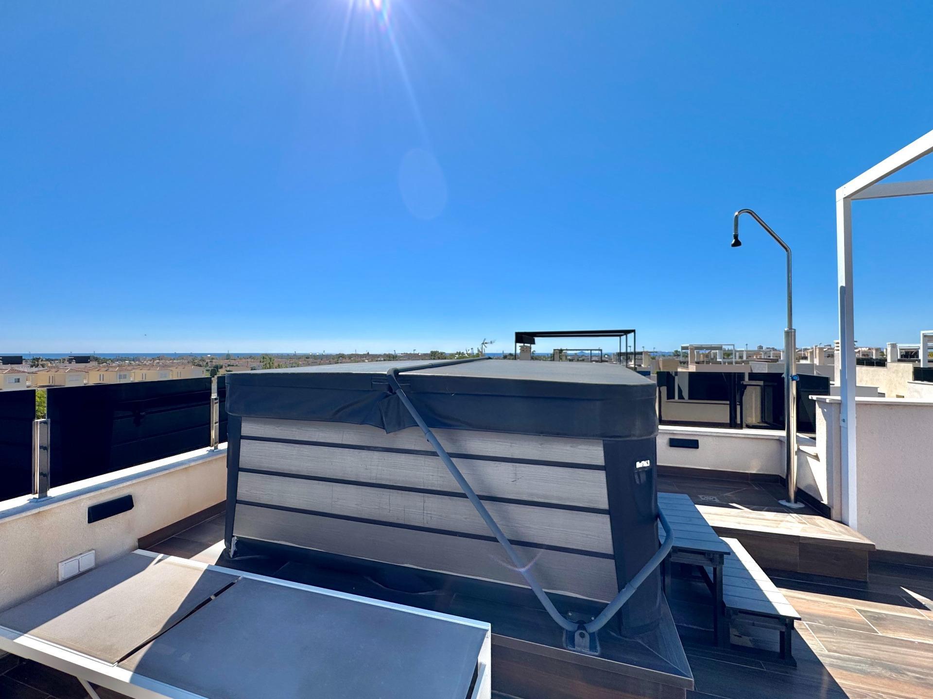 Villa met 4 Slaapkamers in Lomas de Cabo Roig, Orihuela Costa - Image 43