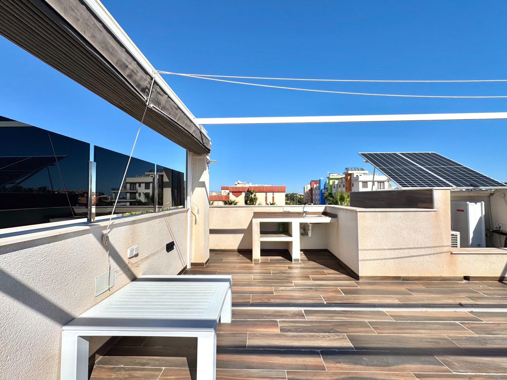 Villa met 4 Slaapkamers in Lomas de Cabo Roig, Orihuela Costa - Image 44