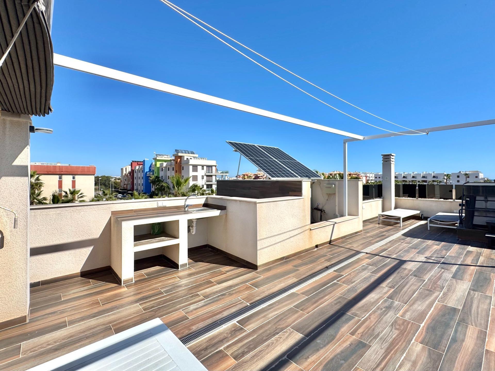 Villa met 4 Slaapkamers in Lomas de Cabo Roig, Orihuela Costa - Image 45