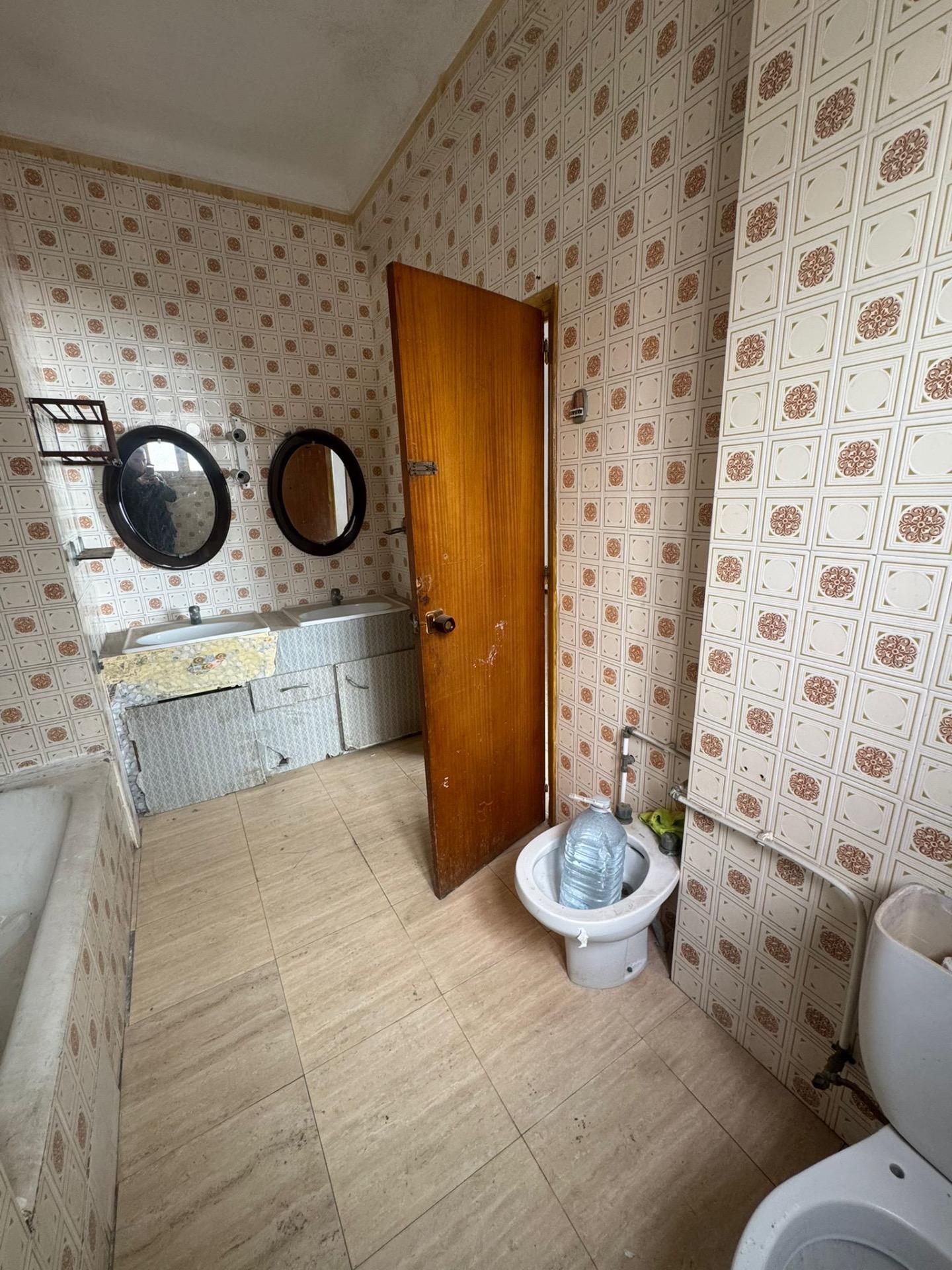 5-Bedroom Apartment in Guardamar del Segura - Image 20