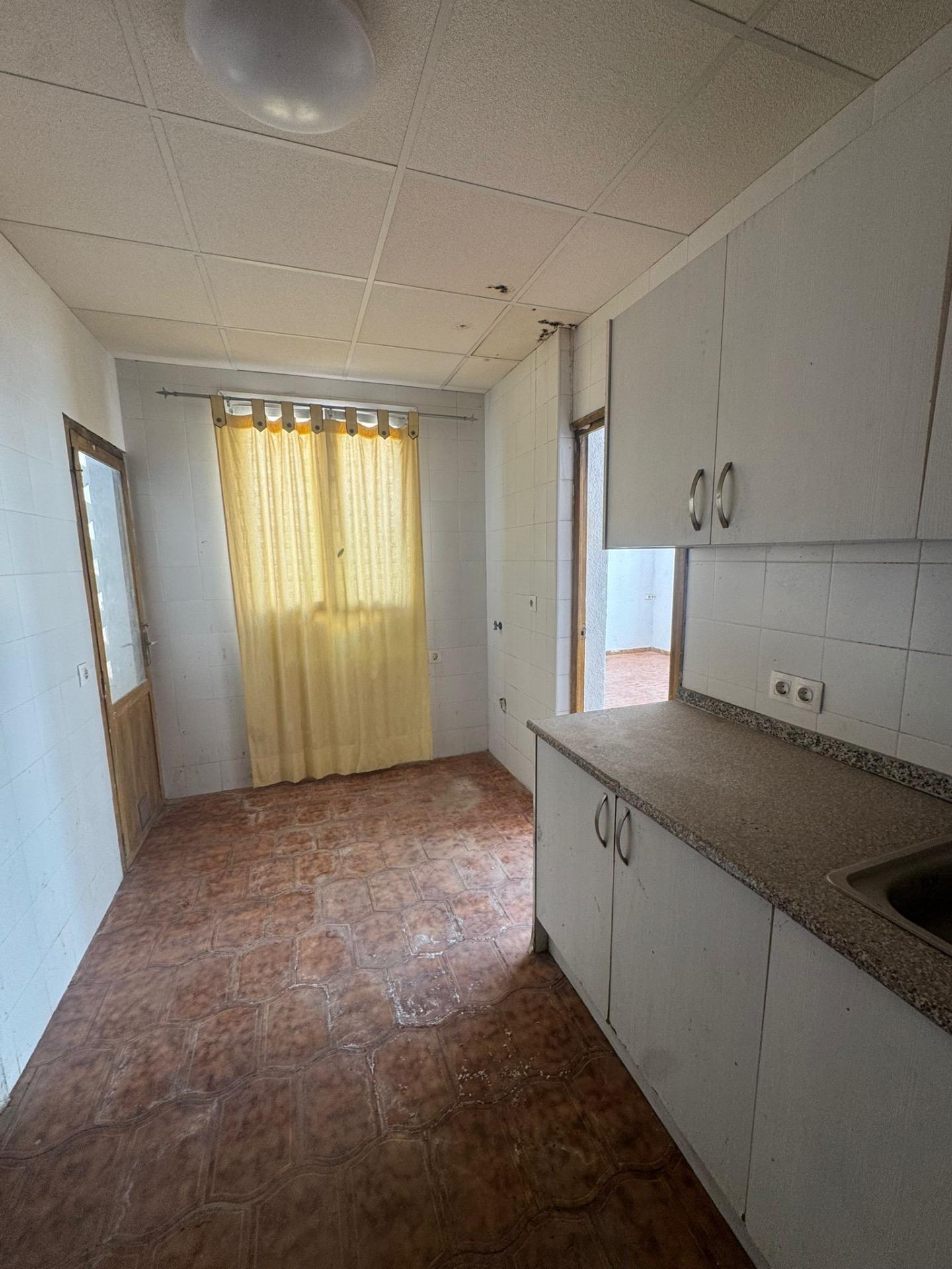 5-Bedroom Apartment in Guardamar del Segura - Image 24