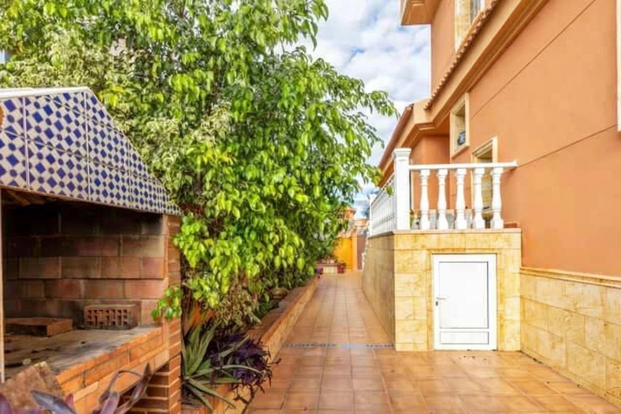 4-Bedroom Villa in Zona los Frutales, Torrevieja - Image 38