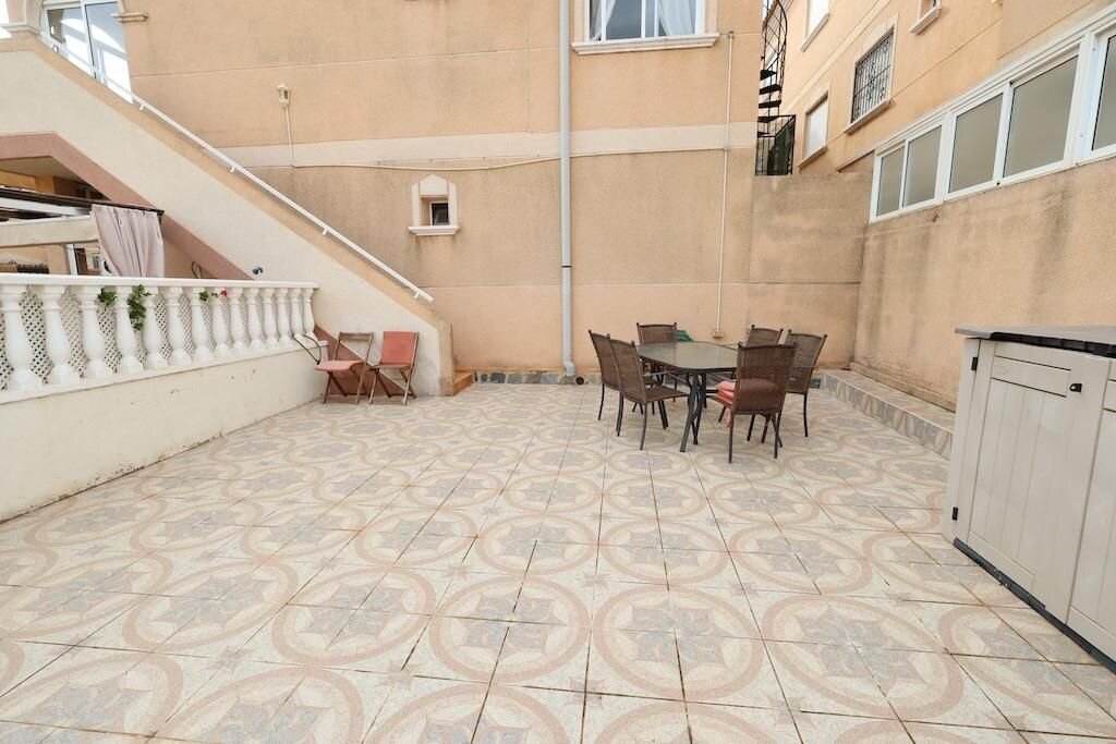 2-Bedroom Bungalow in La Zenia, Orihuela Costa - Image 19