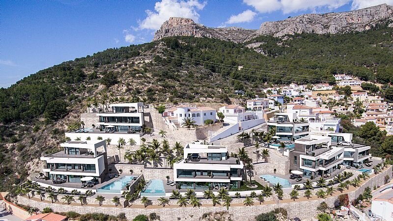 4-Bedroom Villa in Calpe - Image 7