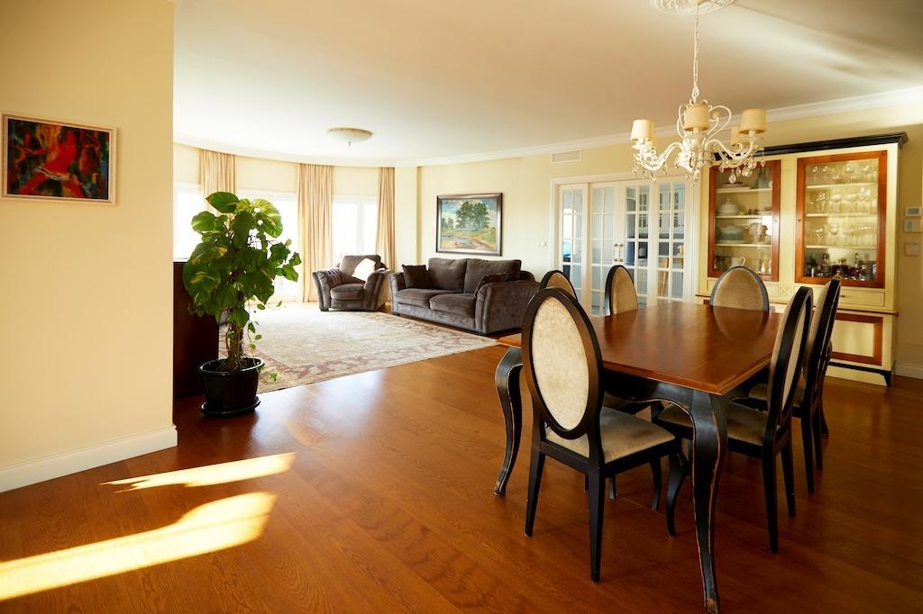 5-Bedroom Villa in Rojales - Image 10