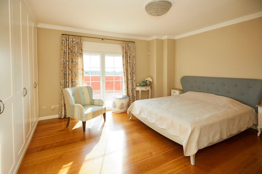 5-Bedroom Villa in Rojales - Image 19