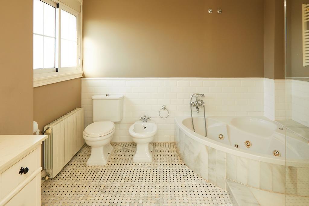 5-Bedroom Villa in Rojales - Image 23