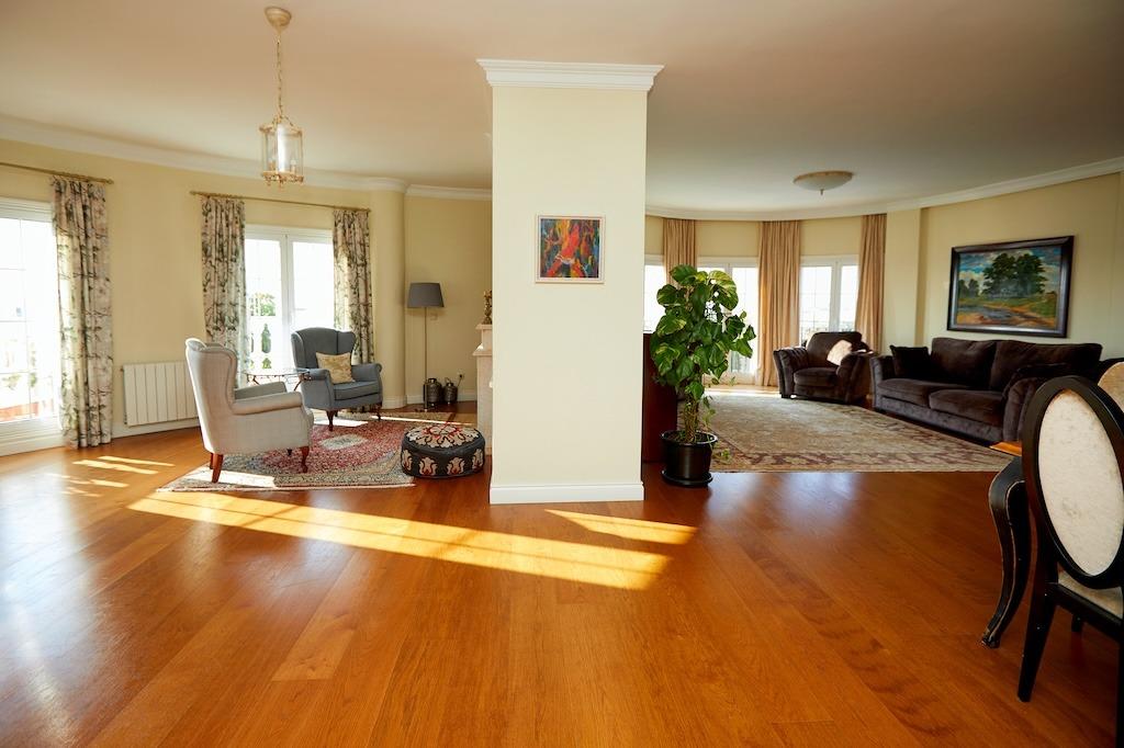 5-Bedroom Villa in Rojales - Image 3