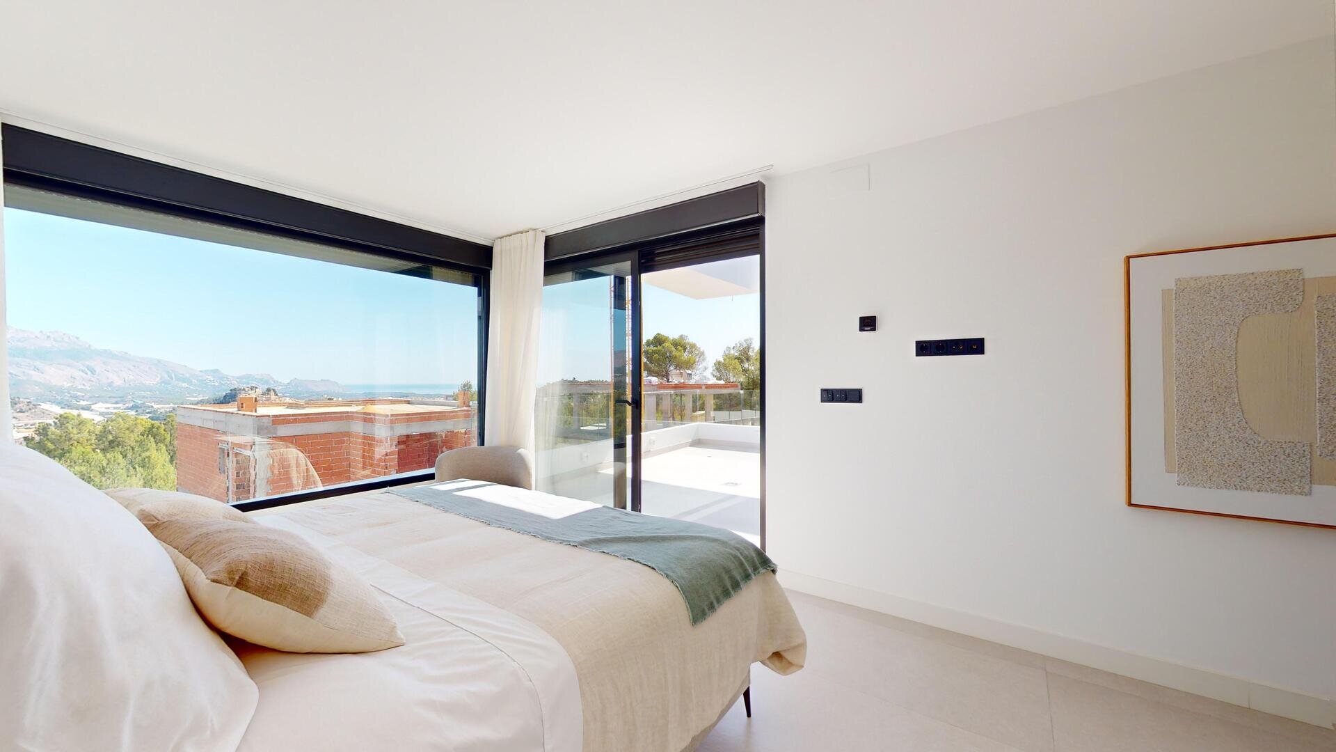3-Bedroom Detached House in Polop - Image 5