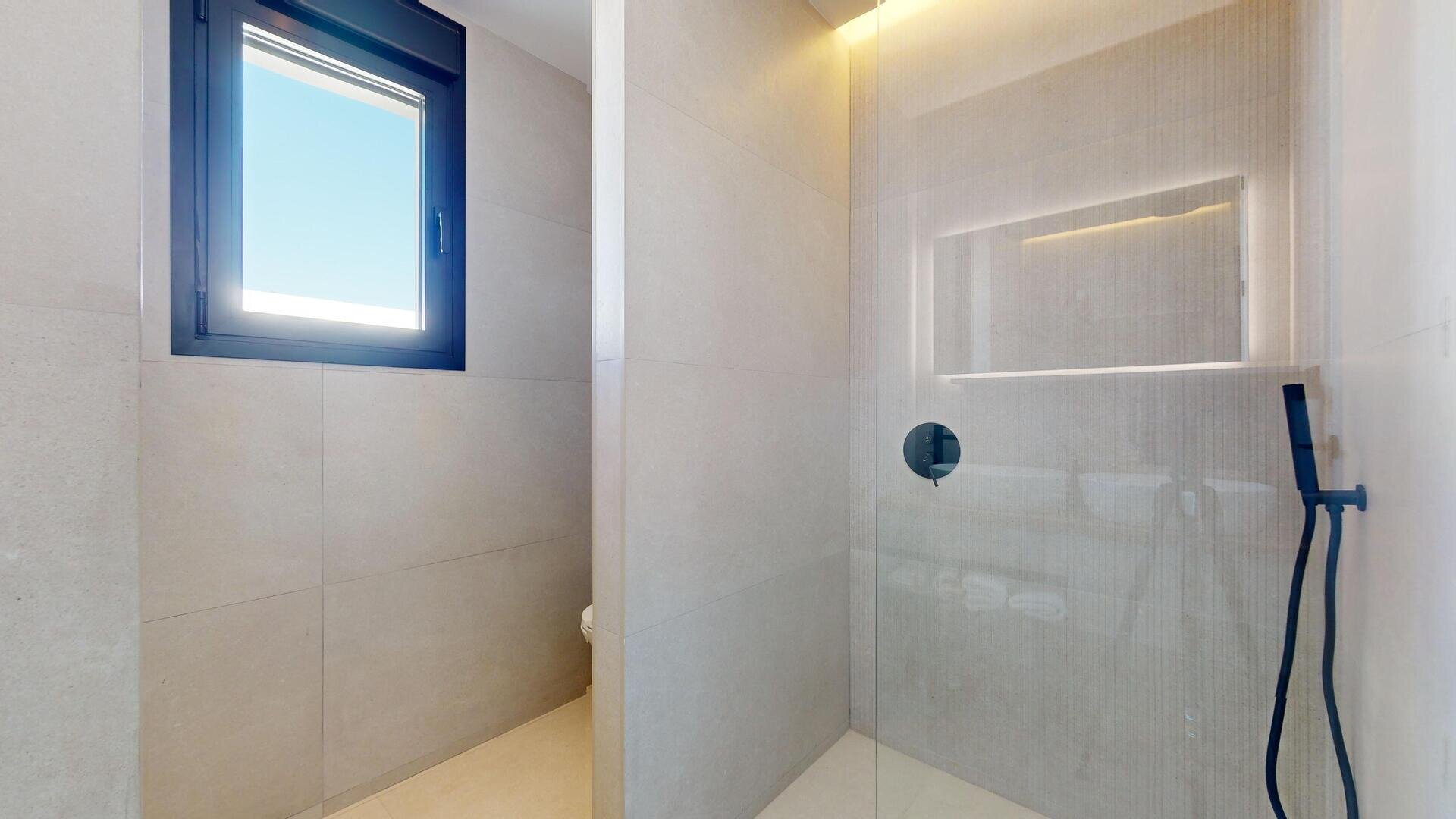 3-Bedroom Detached House in Polop - Image 7