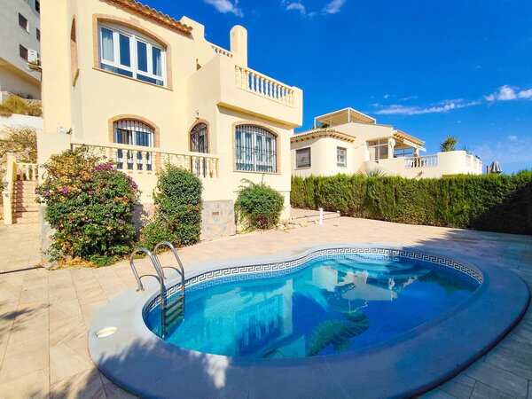 3-Bedroom Villa in Villamartín-las Filipinas, Orihuela Costa