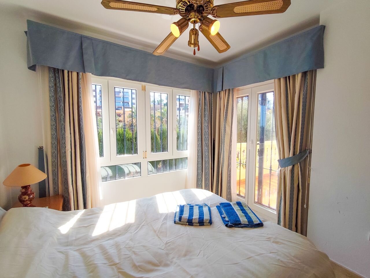 3-Bedroom Villa in Villamartín-las Filipinas, Orihuela Costa - Image 14