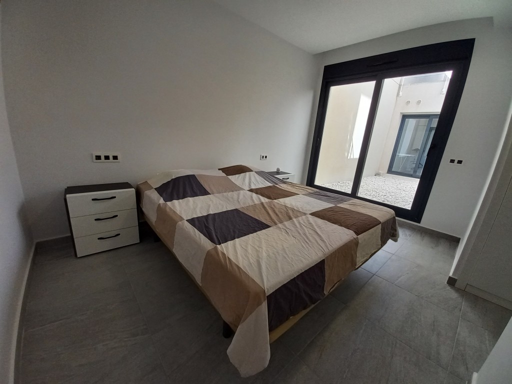 5-Bedroom Villa in San Miguel de Salinas - Image 14