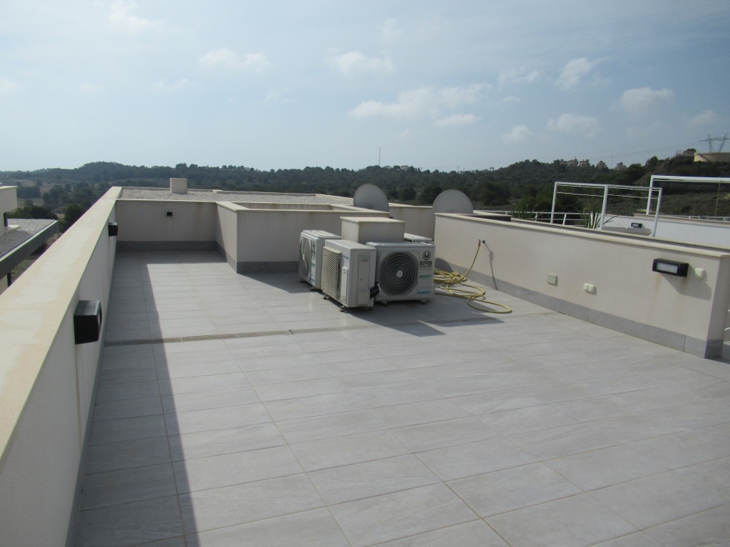 5-Bedroom Villa in San Miguel de Salinas - Image 18