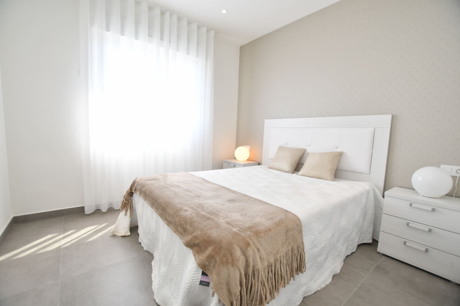 2-Bedroom Bungalow in San Miguel de Salinas - Image 21