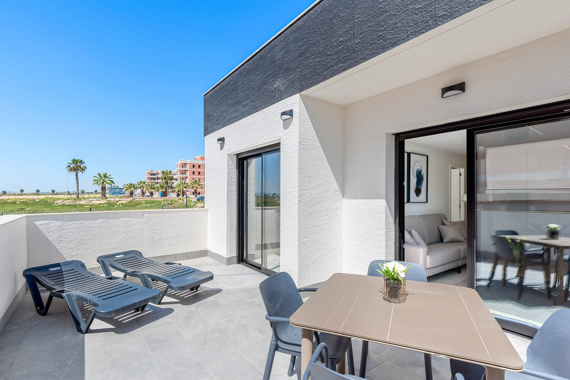 3-Bedroom Penthouse Apartment in Guardamar del Segura - Image 14