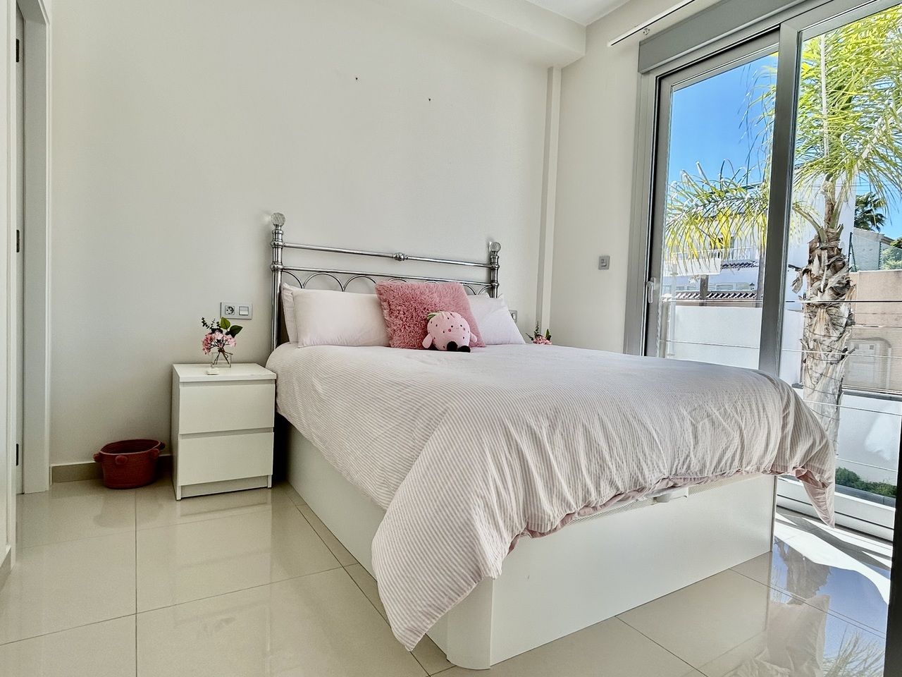 3-Bedroom Villa in Villamartin, Orihuela Costa - Image 10