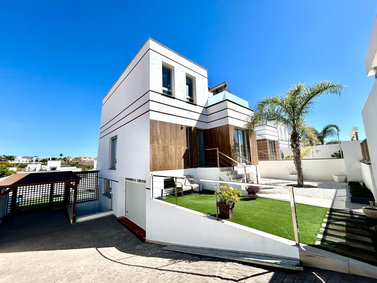 3-Bedroom Villa in Villamartin, Orihuela Costa - Image 41