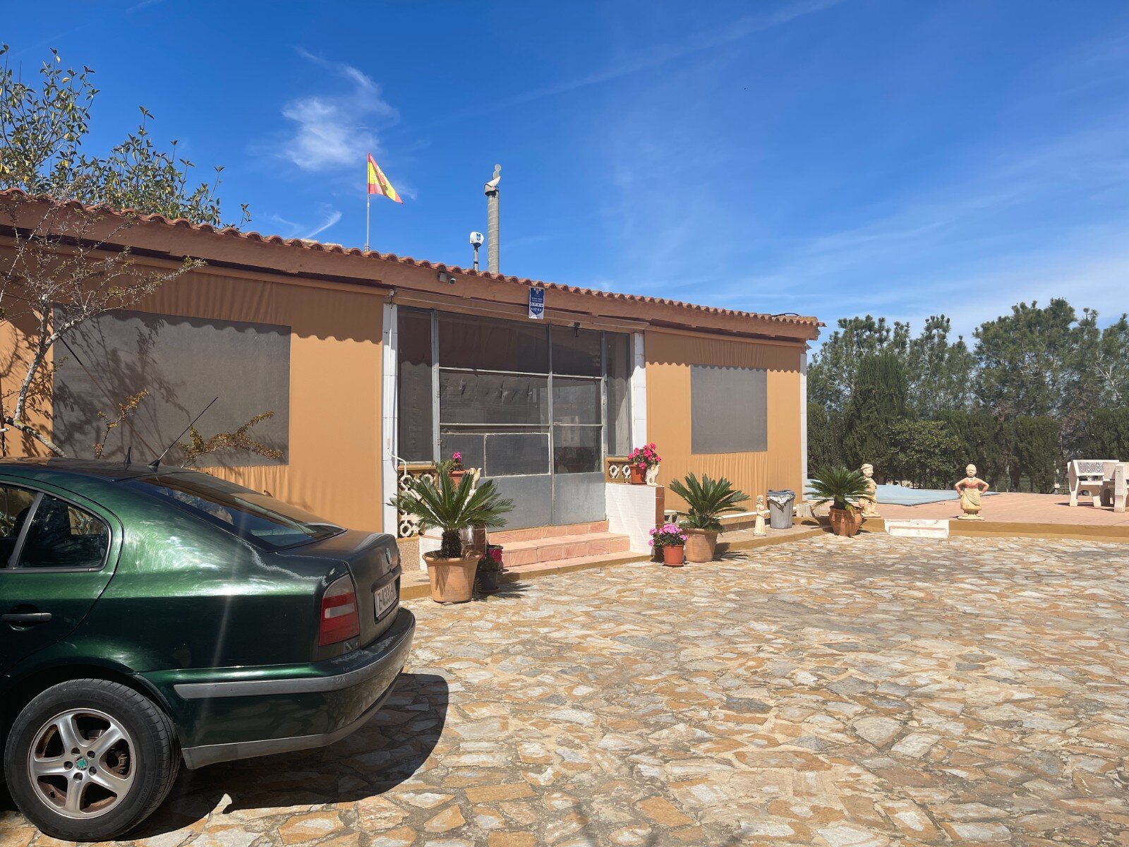 3-Bedroom Villa in Rojales - Image 4