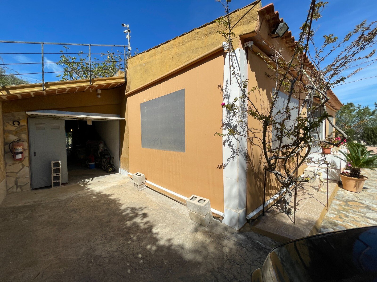 3-Bedroom Villa in Rojales - Image 8