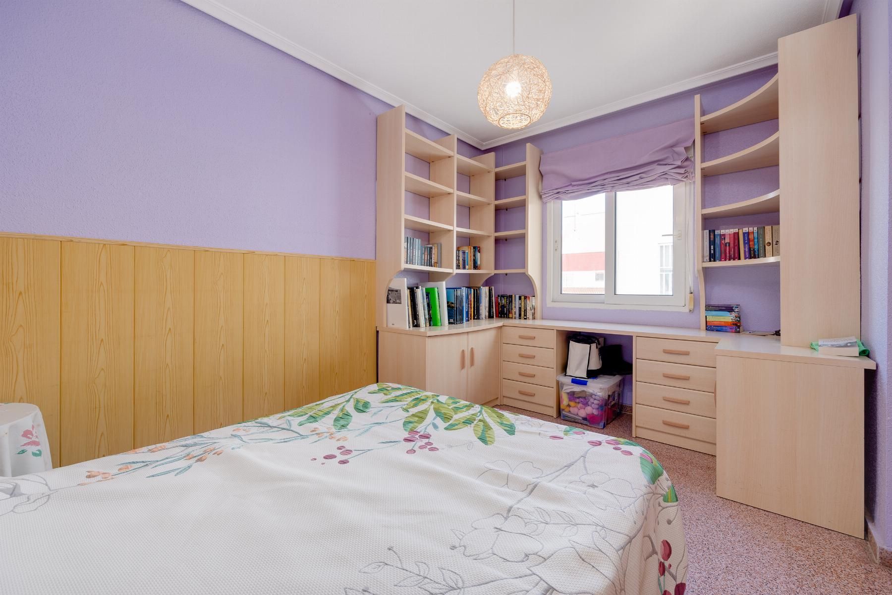 2-Bedroom Apartment in Centro, Torrevieja - Image 21