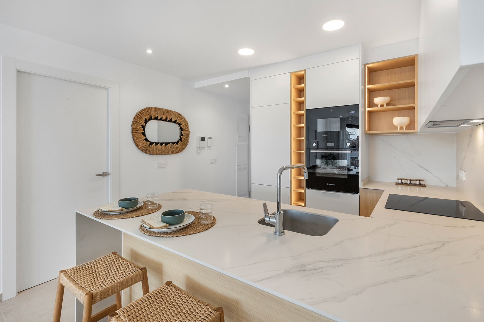 2-Bedroom Apartment in Los Alcázares - Image 8