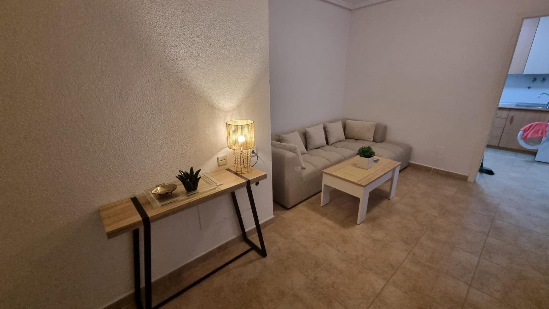 2-Bedroom Bungalow in Torreblanca, Torrevieja - Image 11