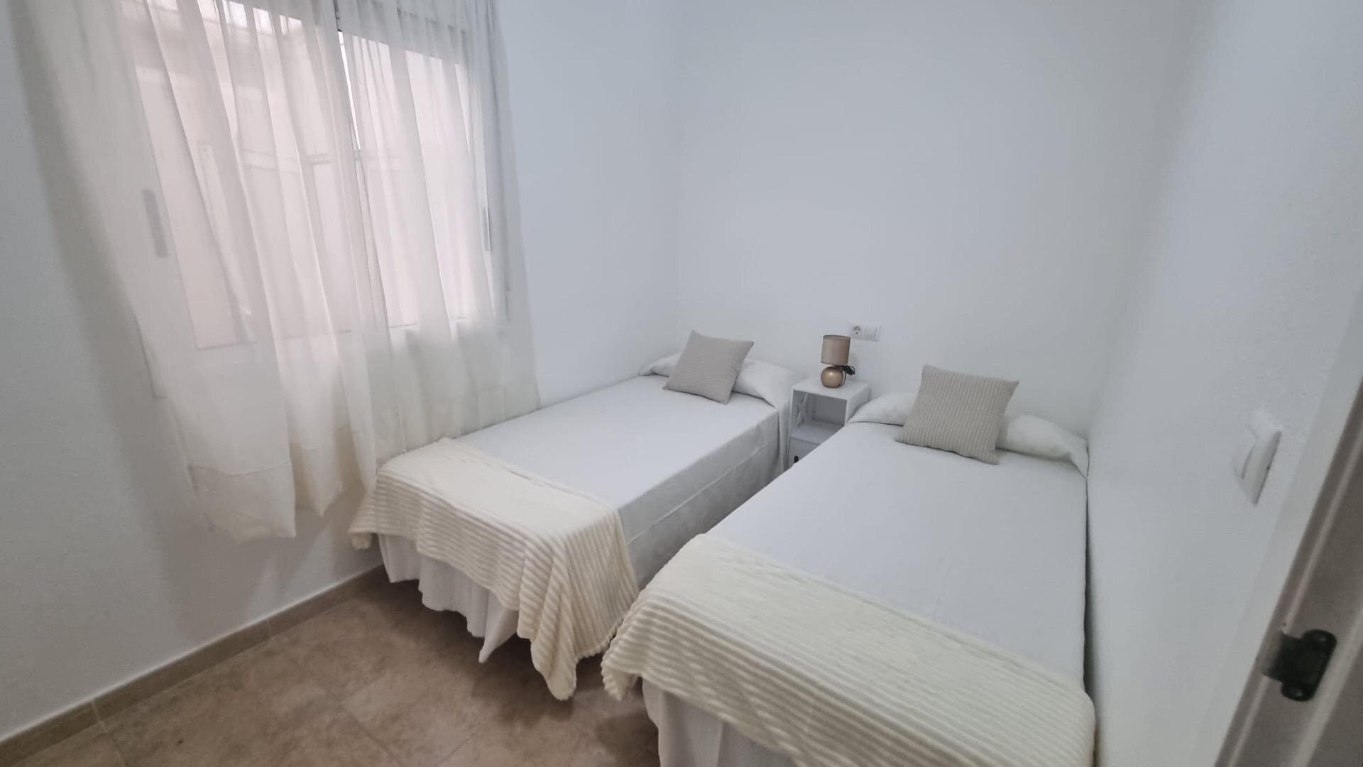 2-Bedroom Bungalow in Torreblanca, Torrevieja - Image 7