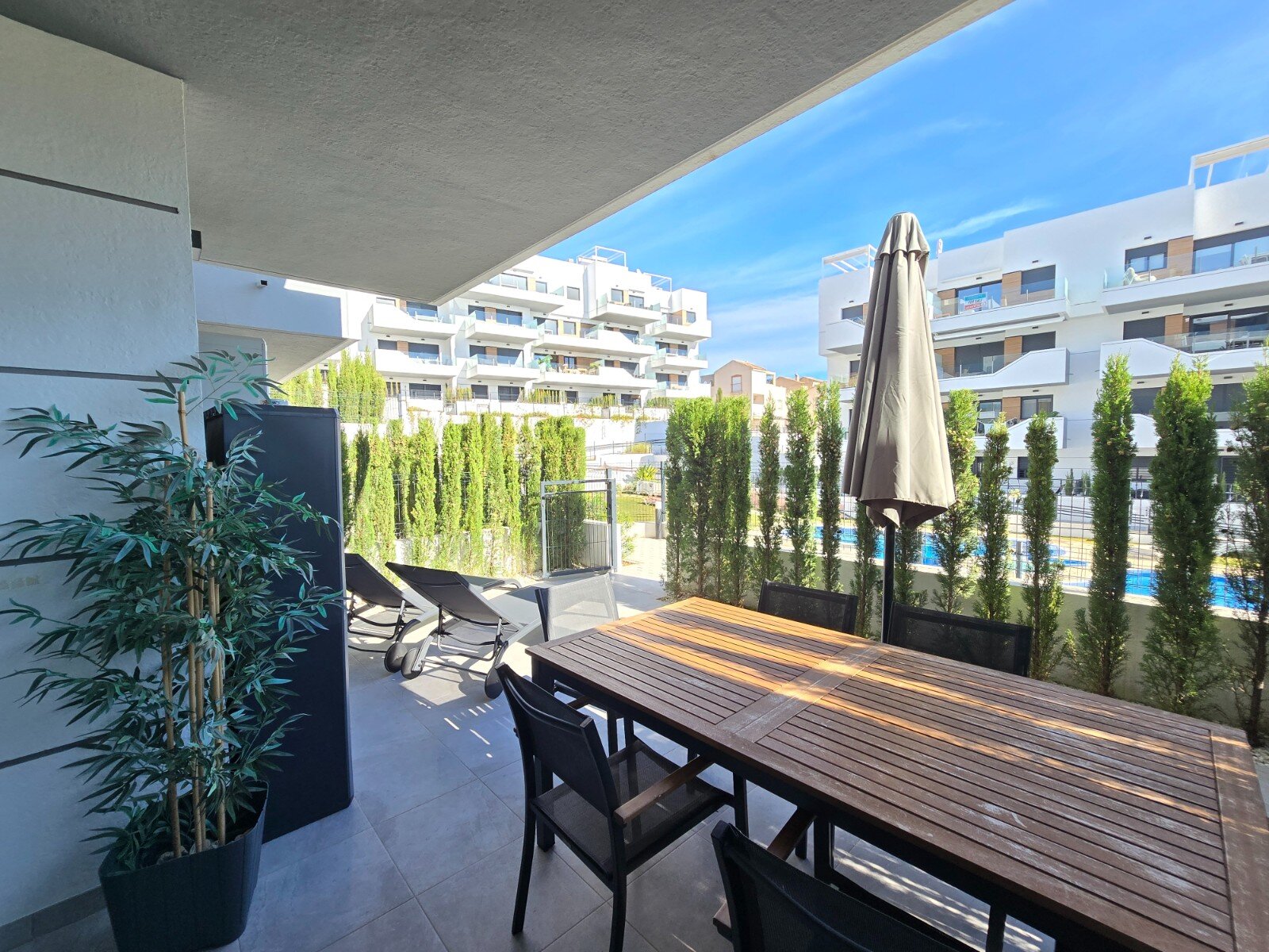 2-Bedroom Apartment in Las Filipinas, Orihuela Costa - Image 9