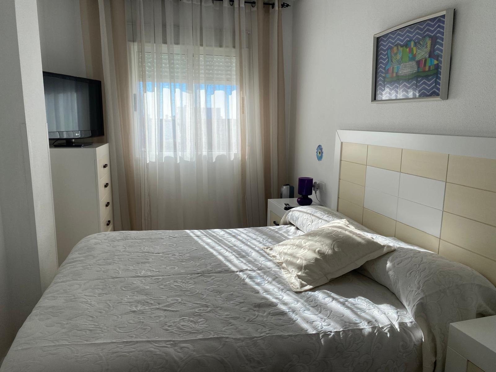 3-Bedroom Penthouse in Estacion de Autobuses, Torrevieja - Image 13