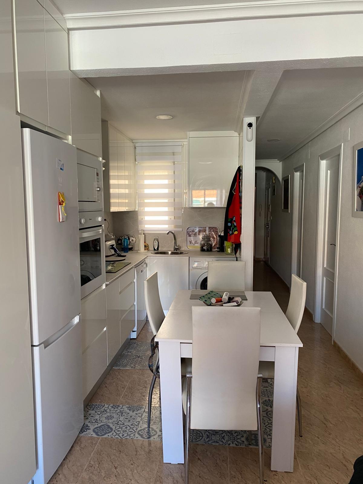 3-Bedroom Penthouse in Estacion de Autobuses, Torrevieja - Image 24