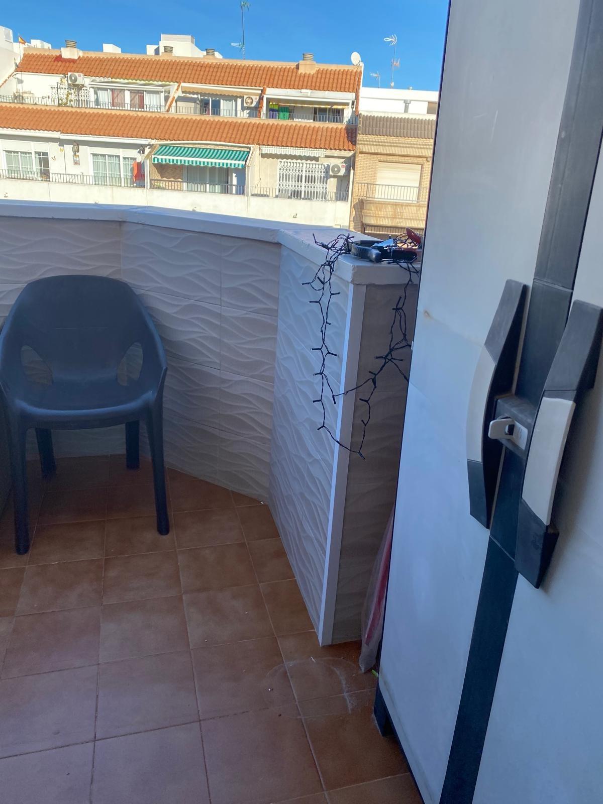 3-Bedroom Penthouse in Estacion de Autobuses, Torrevieja - Image 31