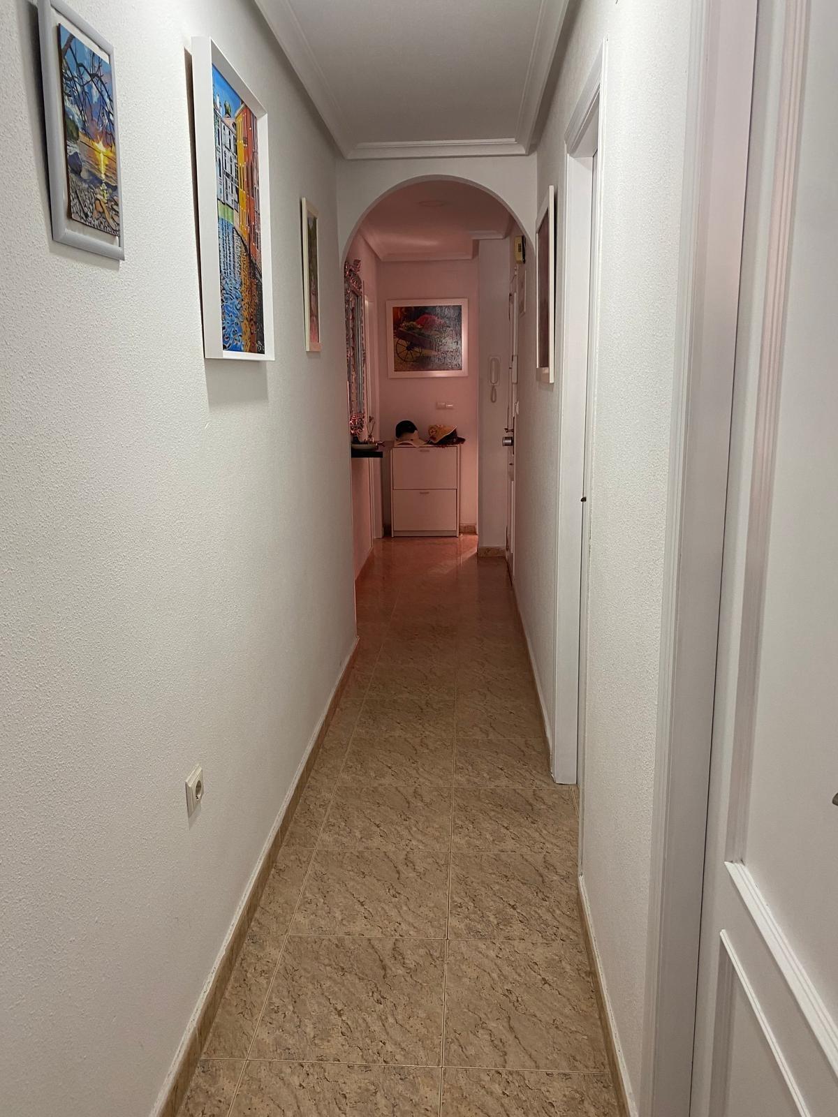 3-Bedroom Penthouse in Estacion de Autobuses, Torrevieja - Image 6